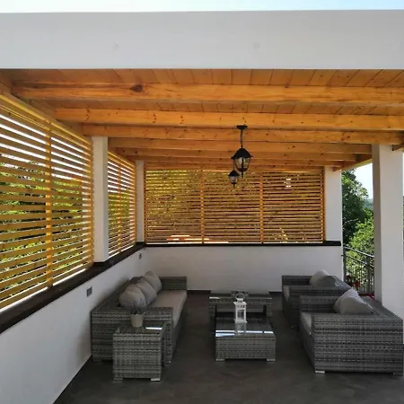 Hébergement de vacances Casa Kujici
